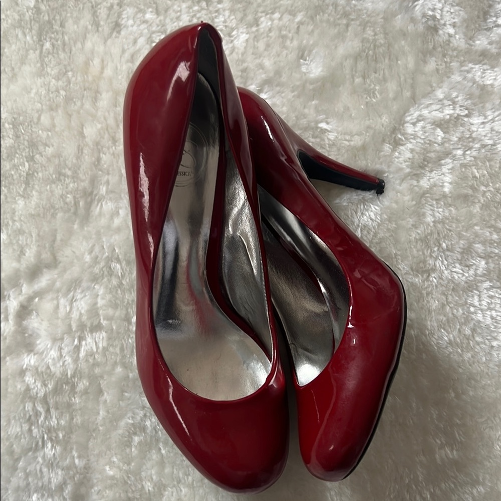 Jessica Simpson Red High Heels with Stiletto Heel and Glossy Finish